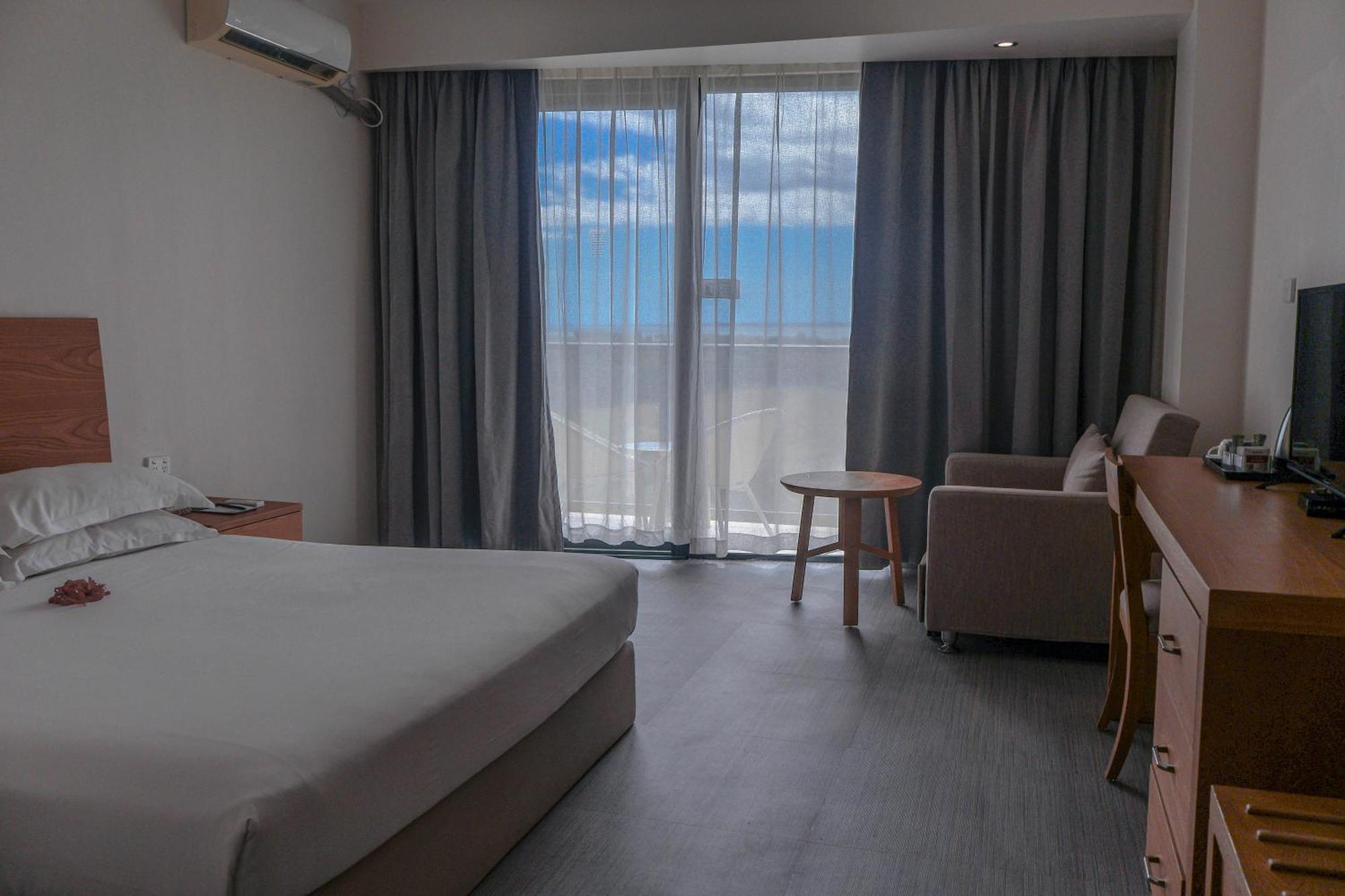 Nalagi Hotel Нанди Экстерьер фото